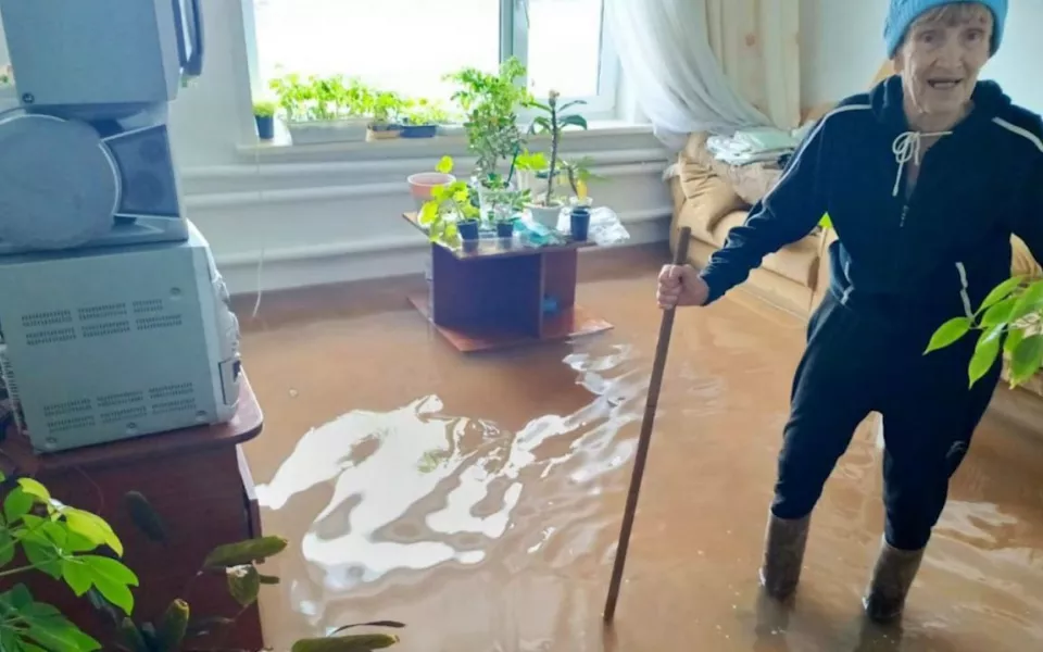 Жители подтопленных районов Алтайского края рассказали, как переживают потопы
