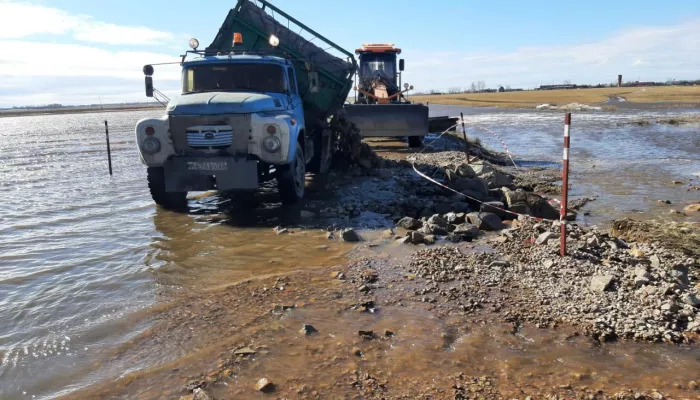 Проезд закрыт: какие дороги перекрыты в Алтайском крае на фоне паводка