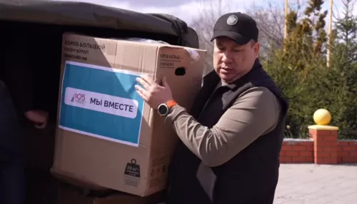 Алтайский сенатор передал гуманитарный груз с техникой бойцам на СВО