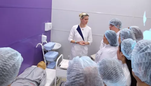 В Барнауле обучают медсестер для помощи раненым в зоне СВО
