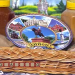 Жительница Алтайского края подарила Якубовичу тарелки с видами Бийска