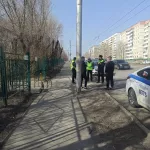 В Барнауле парень на самокате сбил ребенка на тротуаре