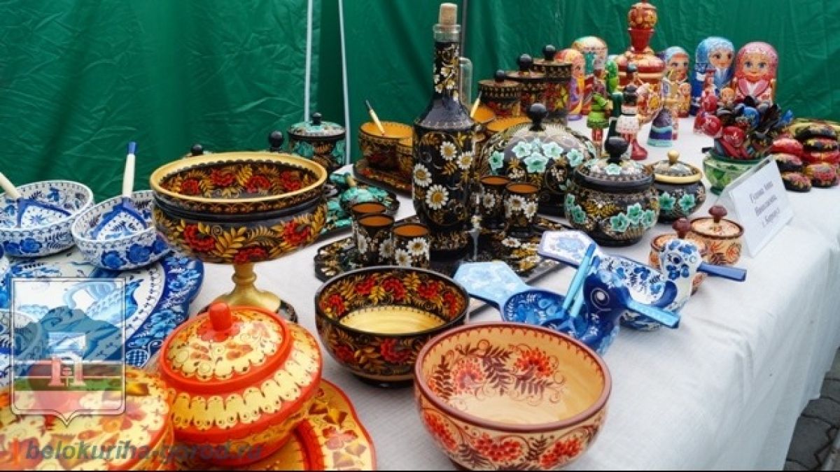 Коллекцию изделий народных мастеров создадут на Алтае по поручению Томенко