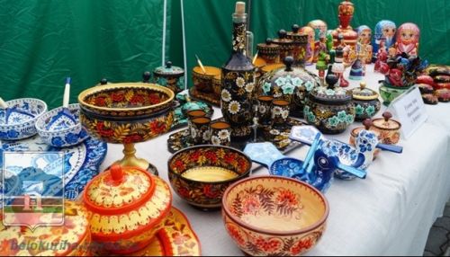 Коллекцию изделий народных мастеров создадут на Алтае по поручению Томенко