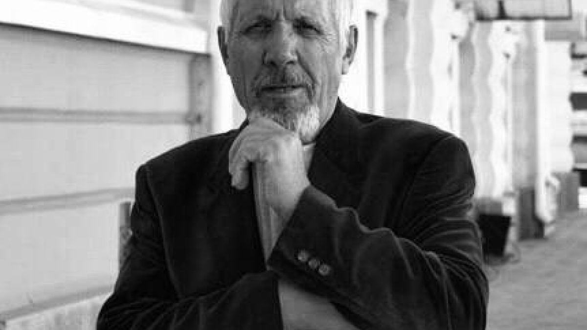 Александр Елизаров
