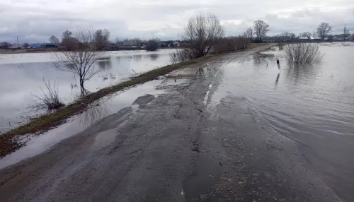 В Алтайском крае четыре дороги остаются закрытыми из-за паводка