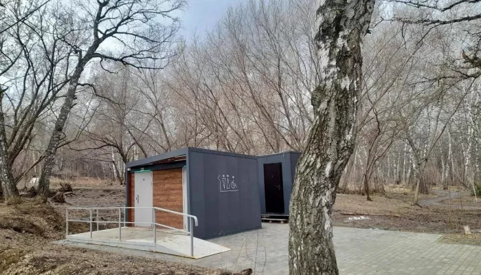 В барнаульском парке Юбилейном появился общественный туалет