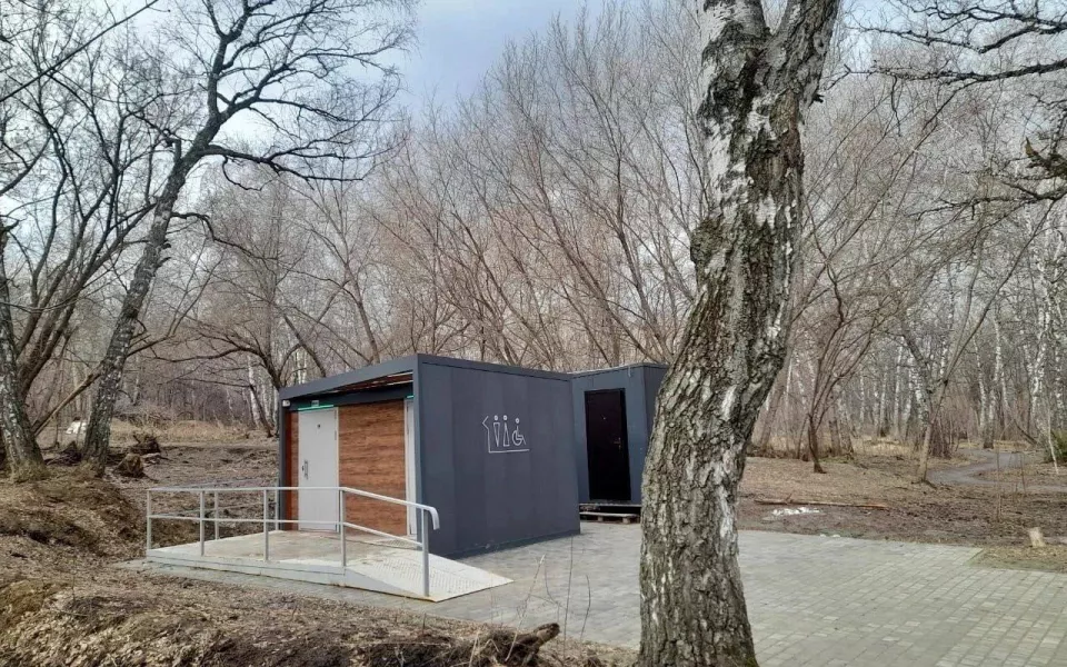 В барнаульском парке Юбилейный появился общественный туалет