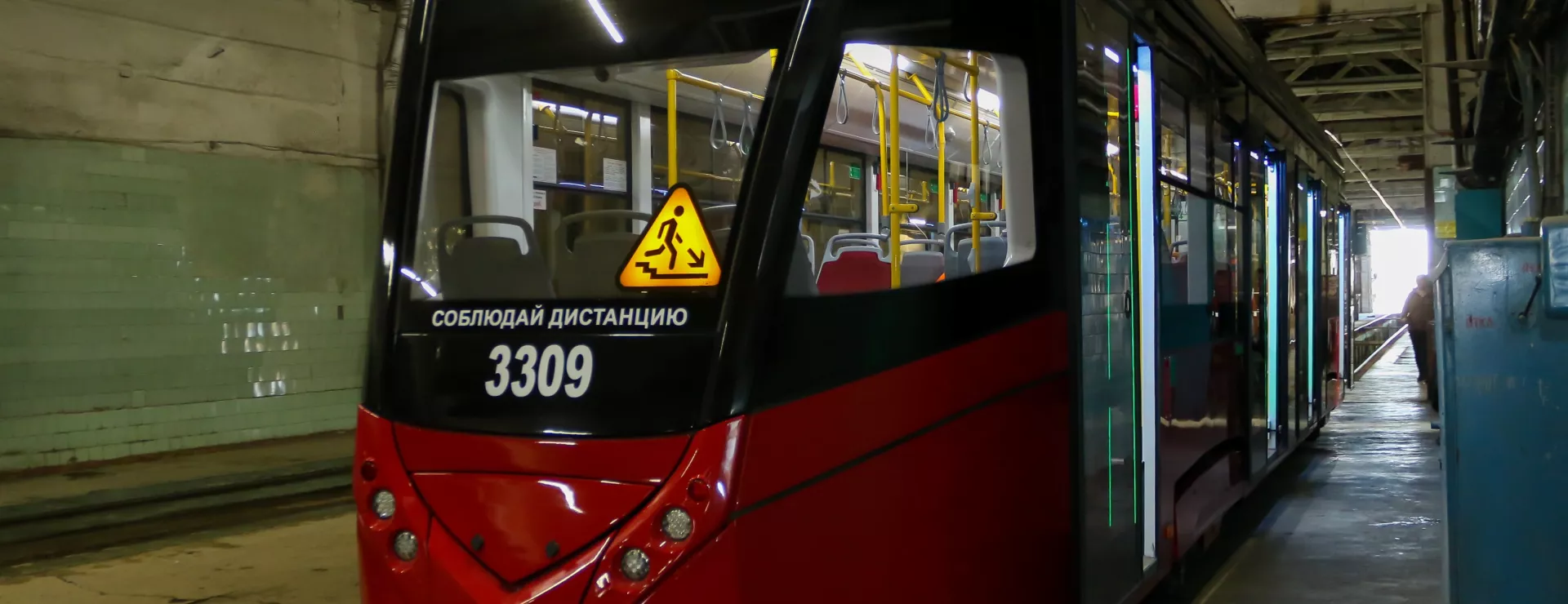 Вошли в режим: сколько новых трамваев вышли на линию в Барнауле и почему проходят ТО