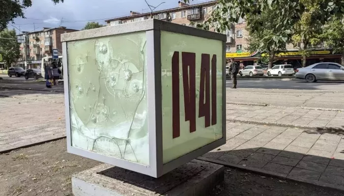 В Бийске испорченный вандалами парк Победы отремонтируют за 1,3 млн рублей