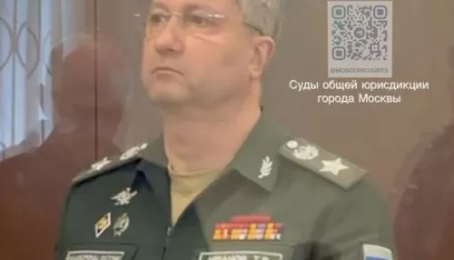 Жены арестованного экс-замминистра Минобороны Иванова борются за украшения на 200 млн