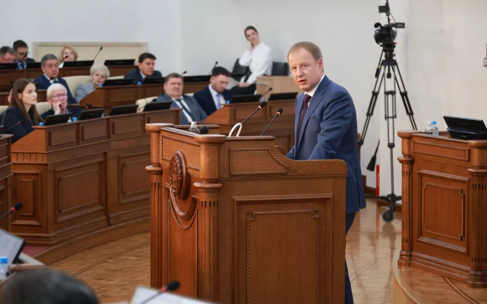 Отчет губернатора, казаки и новое соглашение: как прошла апрельская сессия АКЗС