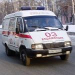Мужчина скончался после падения из окна многоэтажки в Барнауле