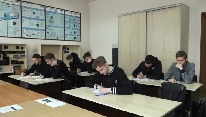 Алтайские вузы начали переходить на электронные зачетки и студенческие билеты