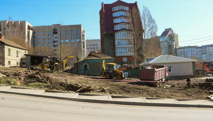 Новый магазин и высотку хотят построить на месте частного сектора в центре Барнаула