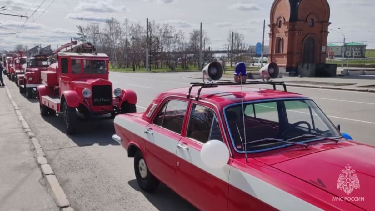 По улицам Барнаула проедет современная и ретро пожарная техника |  30.04.2024 | Барнаул - БезФормата