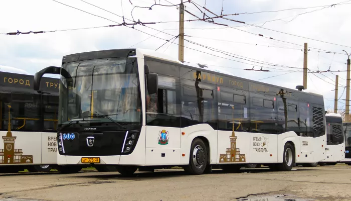 Поставщику новых барнаульских автобусов придется заплатить крупный штраф