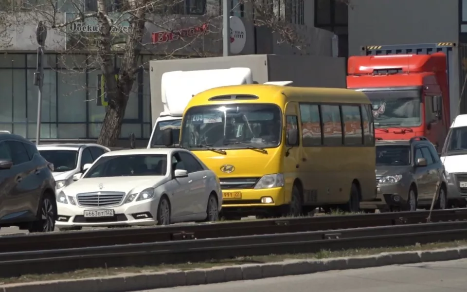 В Барнауле снова жалуются на водителей маршруток