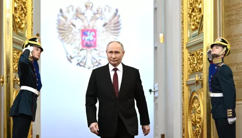 Путин принес клятву верно служить народу России и вступил в должность президента
