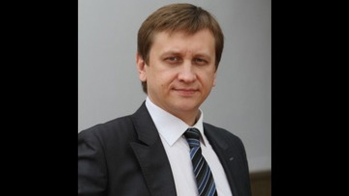 Министром образования и науки Алтайского края стал Максим Костенко