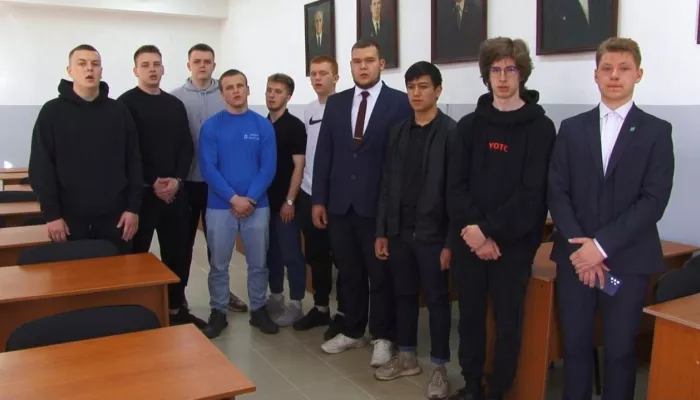 Алтайские студенты присоединились к Всероссийской патриотической акции Мы помним