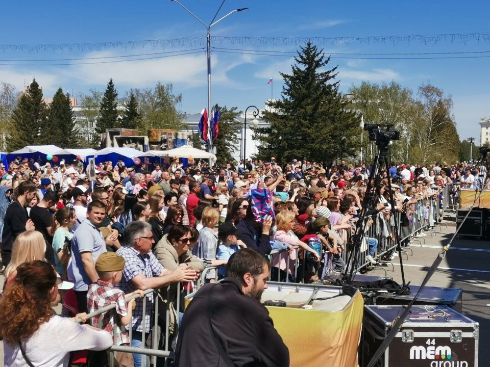 Концерт на площади Сахарова