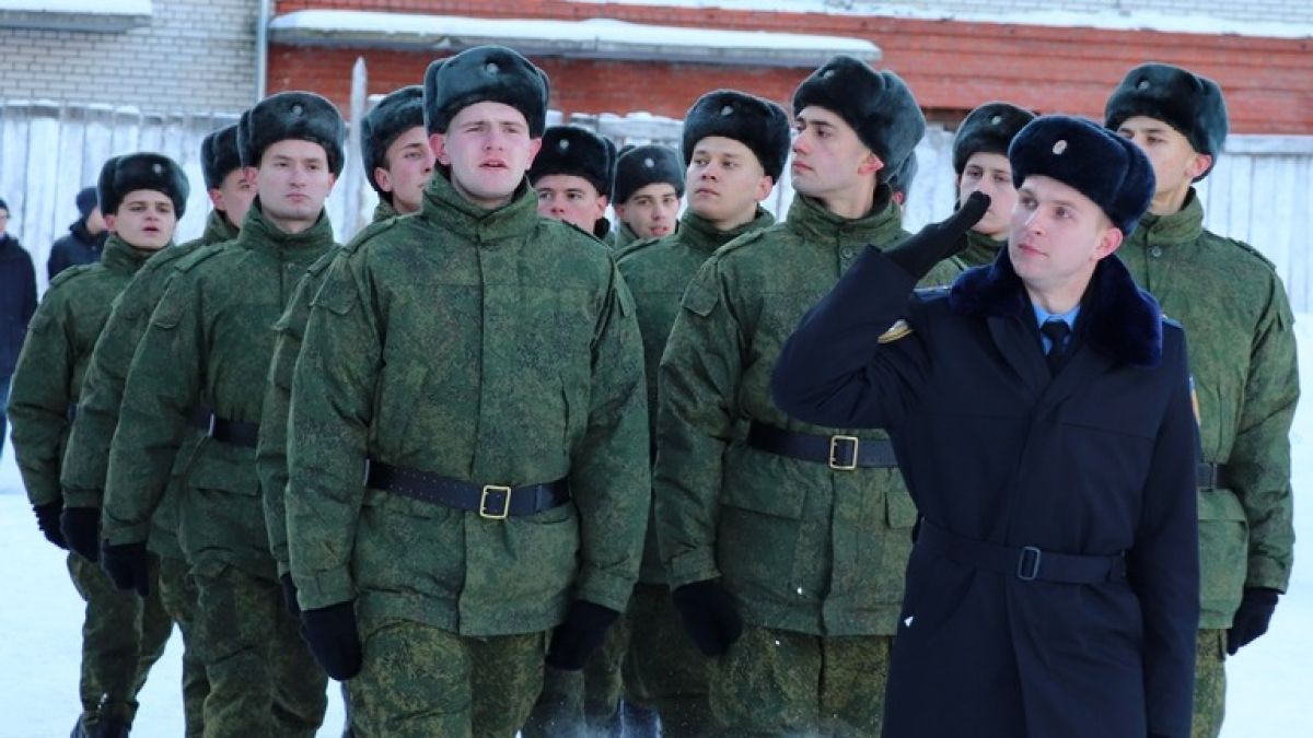 15 призывников из Алтайского края проводили на службу в Президентский полк
