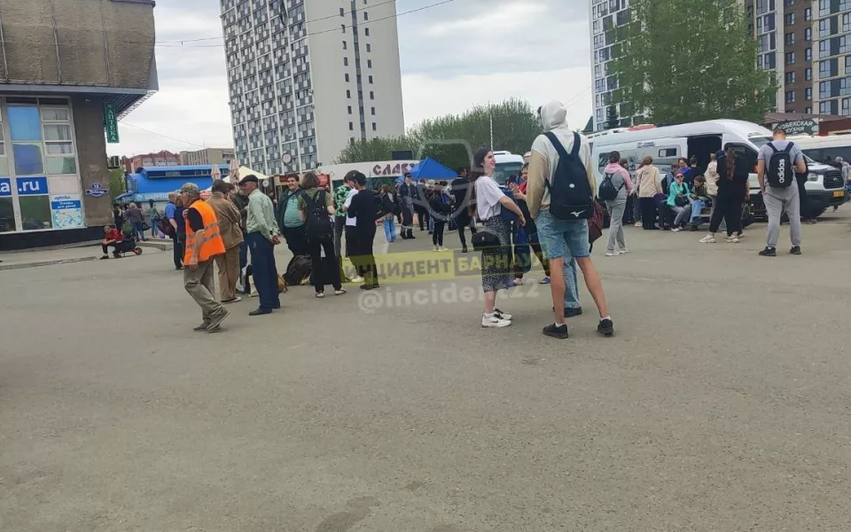 Соцсети: в Барнауле из здания автовокзала эвакуировали людей