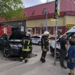 В центре Барнаула столкнулись две иномарки – есть пострадавшие