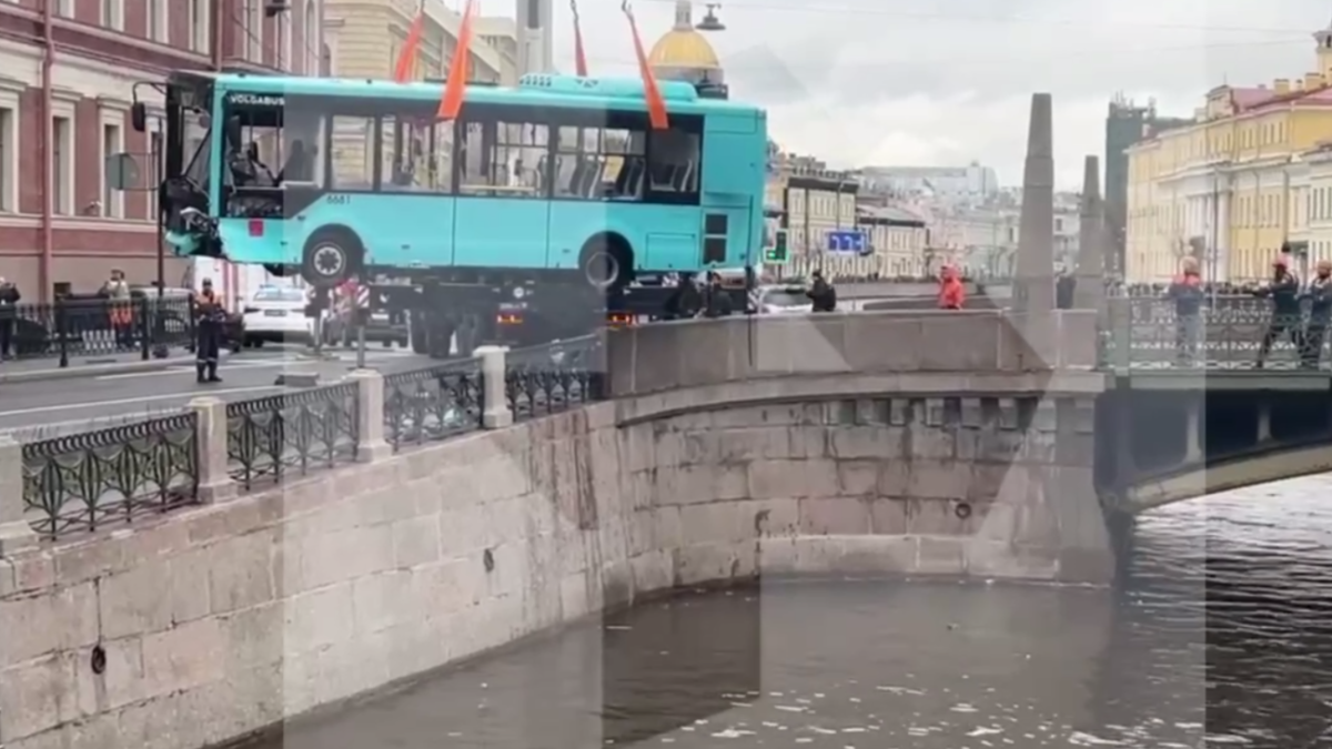 ДТП с автобусом в Санкт-Петербурге