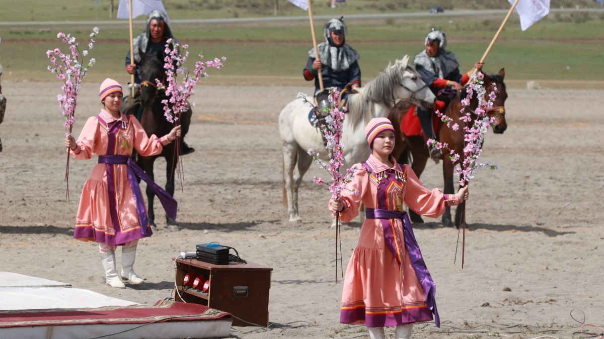Фестиваль "Чике-Таманская весна – когда цветет маральник"