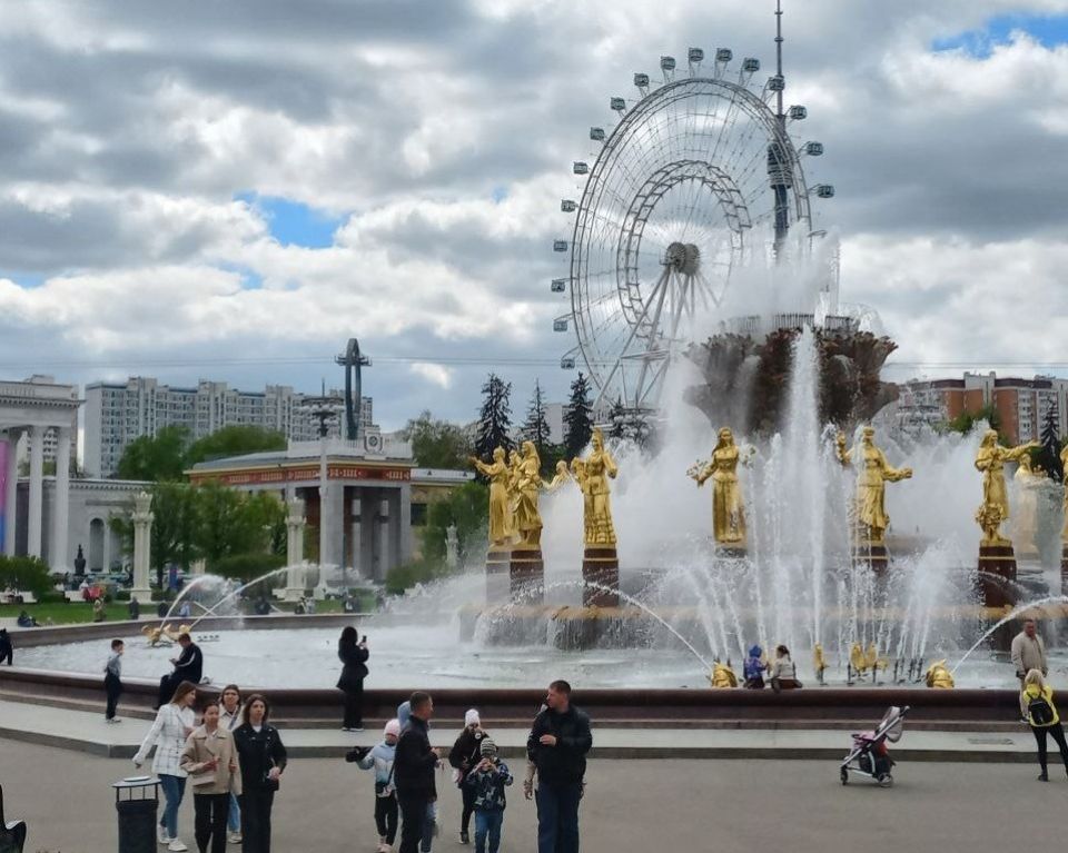 Москва в мае