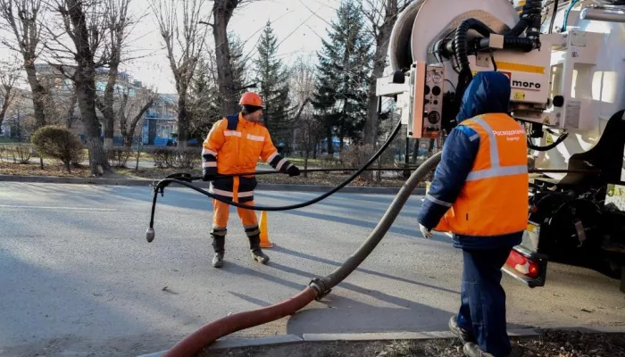 Водоканал промыл 101 км сетей канализации в Барнауле