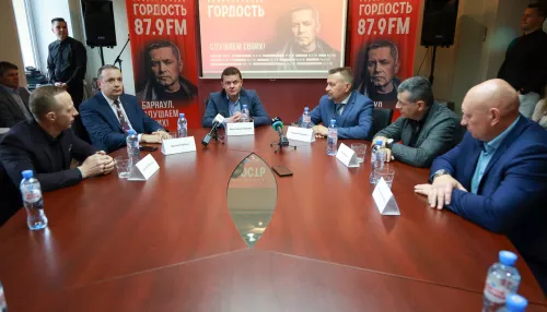 В столице Алтайского края начала вещание новая патриотическая радиостанция