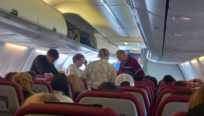 Пассажиру стало плохо на борту рейса Сочи — Барнаул