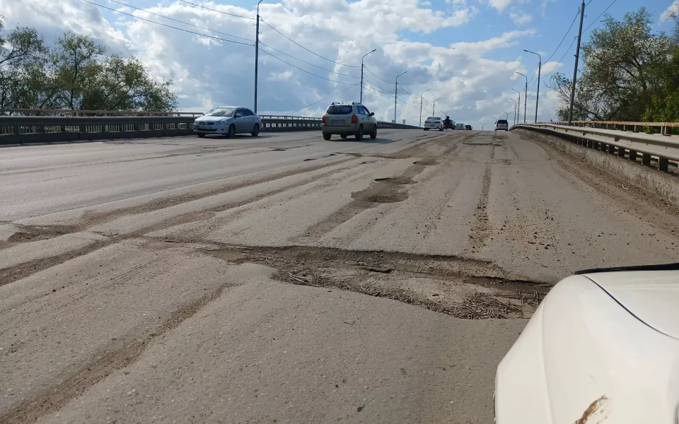 Хватит издеваться: жители Рубцовска жалуются на состояние мостов в городе