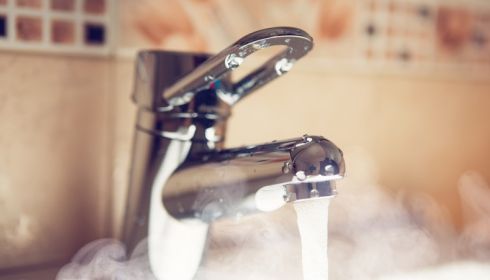 Цены на горячую воду выросли в Барнауле с 15 ноября