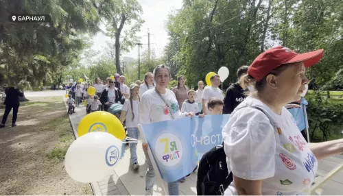 Мы сможем все: барнаульский парад семей установил рекорд России