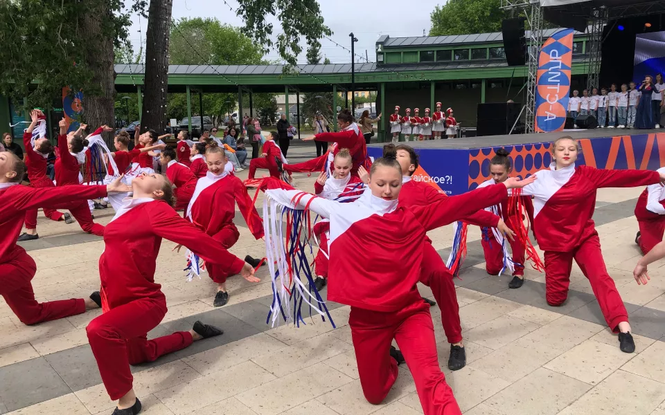 Будем отрубать электричество: из парка Изумрудный думают изгнать шумные события