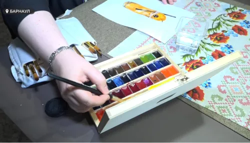 Арт-терапия барнаульской художницы помогает детям, больным онкологией