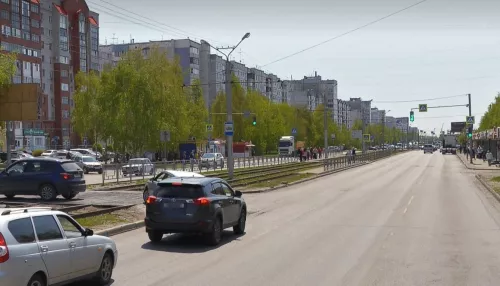 В Барнауле закроют на ремонт трамвайный переезд на Цветочной