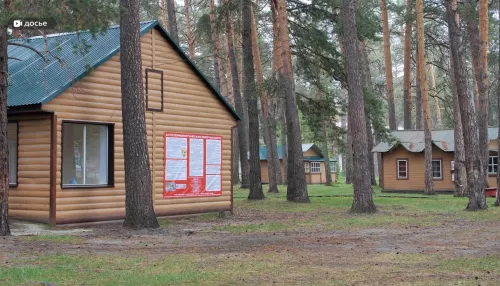 Холод не помеха: в Барнауле детский лагерь принял первых отдыхающих