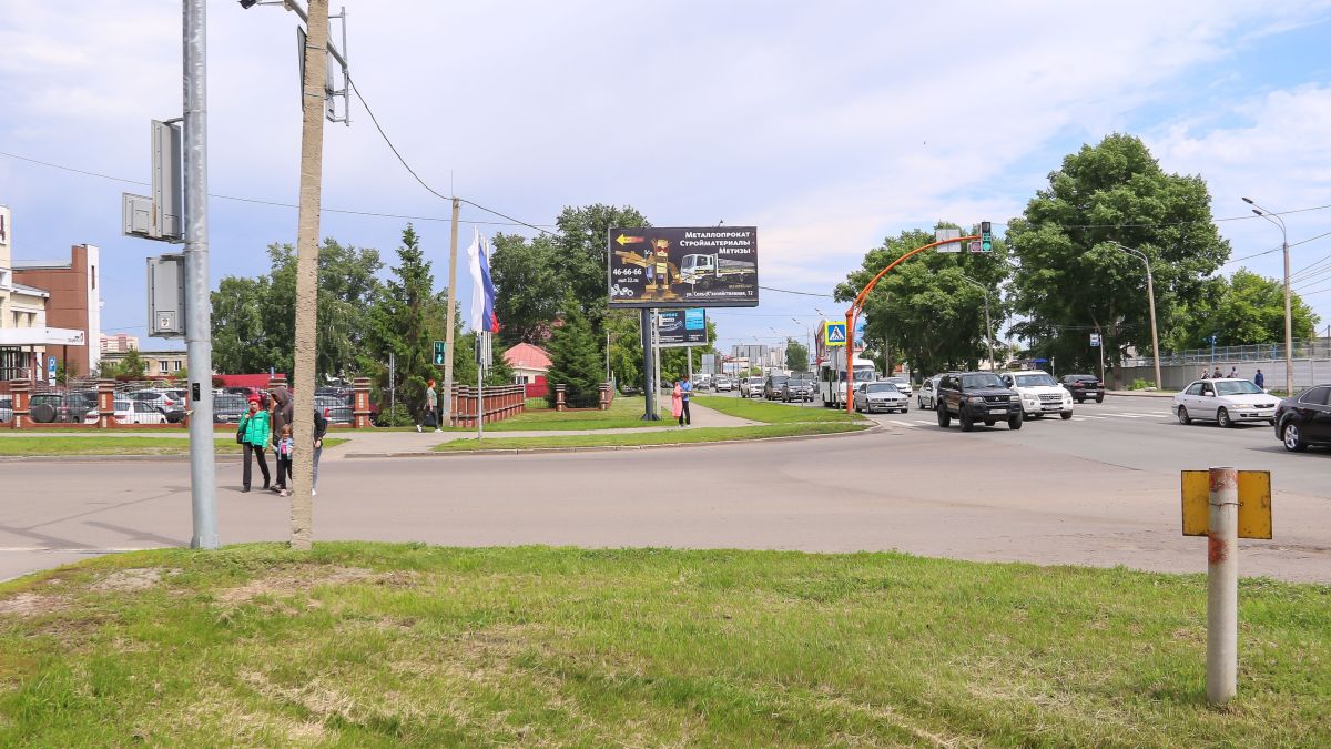 Пересечение Павловского тракта и улицы Сельскохозяйственной