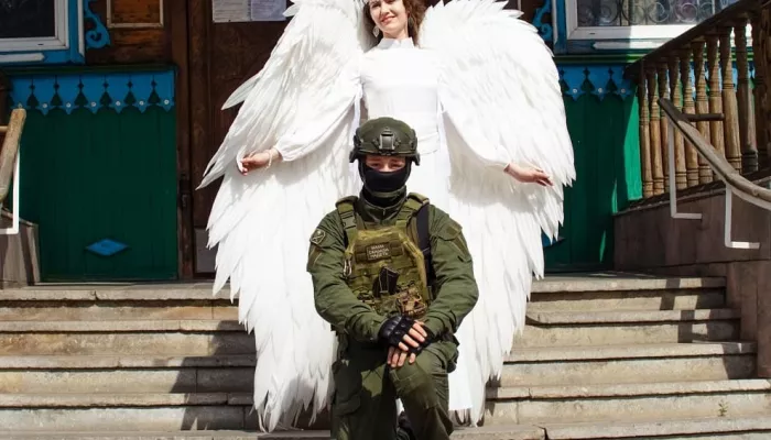 Девушки из Рубцовска провели фотопроект в поддержку бойцов СВО