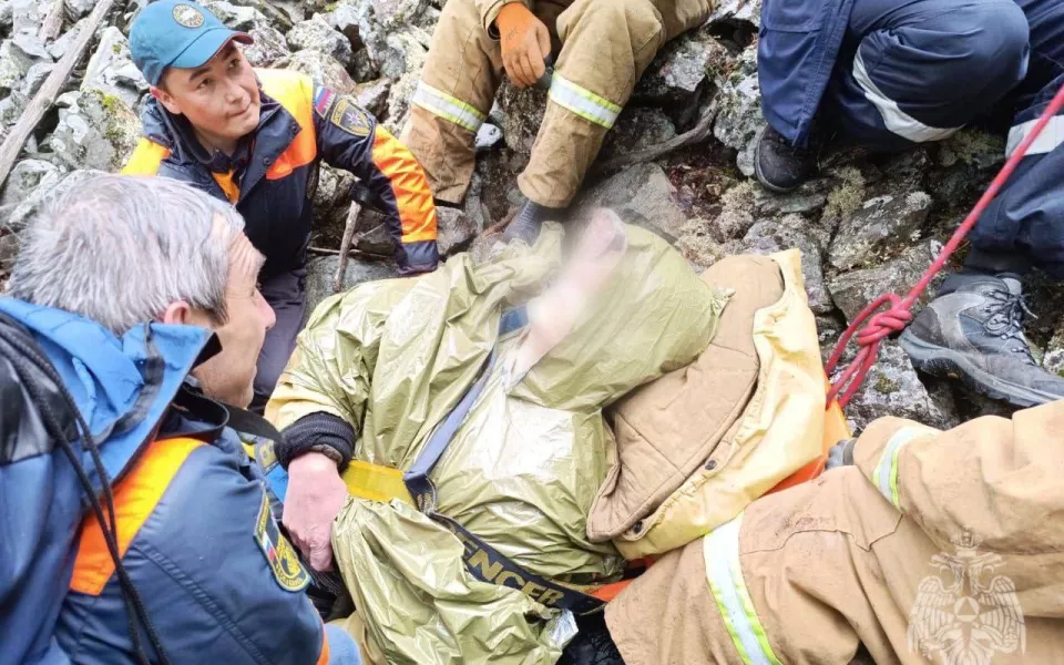 На Алтае спасли туриста, который получил травму при восхождении