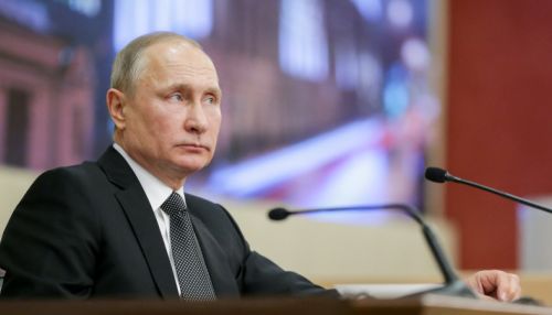 Путин рассказал, какими должны быть зарплаты россиян