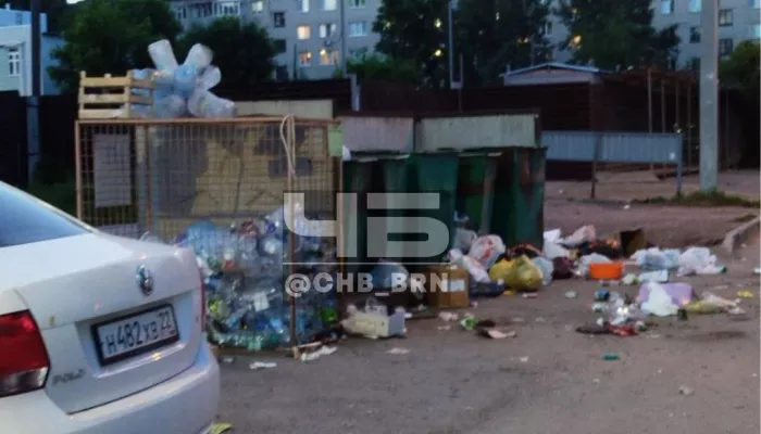Жители Барнаула жалуются на потоп и безобразную мусорку в центре города