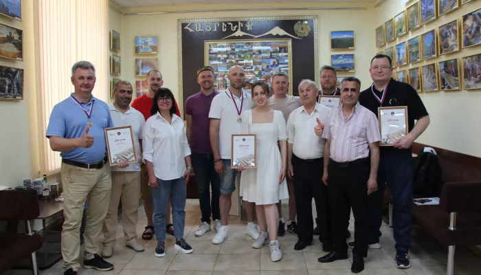 Игра умных и везучих: алтайские журналисты сыграли в традиционном турнире по нардам