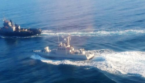 Украина отправила подкрепление к трем своим кораблям в Черном море