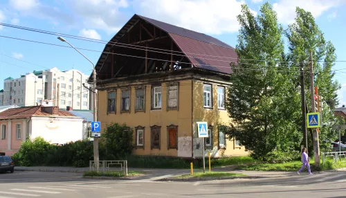 В центре Барнаула ради жилой девятиэтажки с аркой планируют снести дом и автосервис